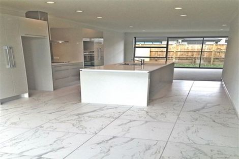 Photo of property in 14 Purchas Hill Drive, Stonefields, Auckland, 1072
