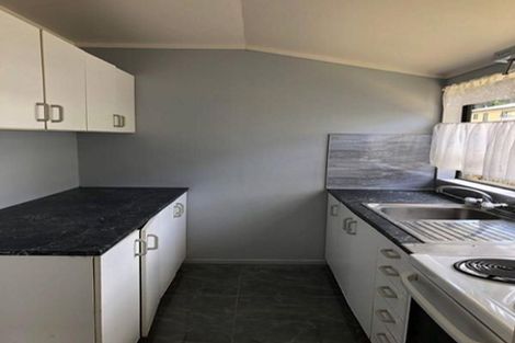 Photo of property in 35a Avondale Road, Avondale, Auckland, 1026