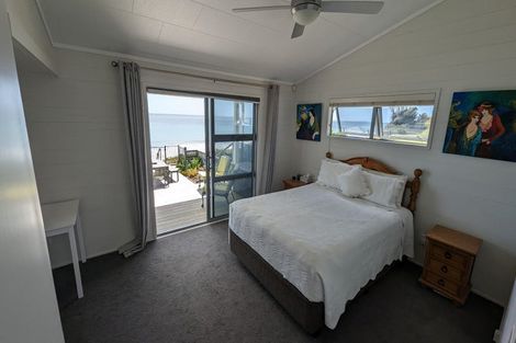 Photo of property in 355 Pukehina Parade, Pukehina, Te Puke, 3189