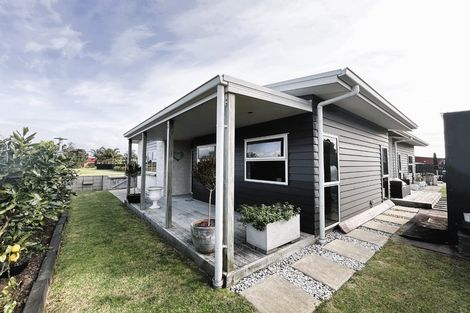 Photo of property in 29 Spinifex Street, Papamoa Beach, Papamoa, 3118