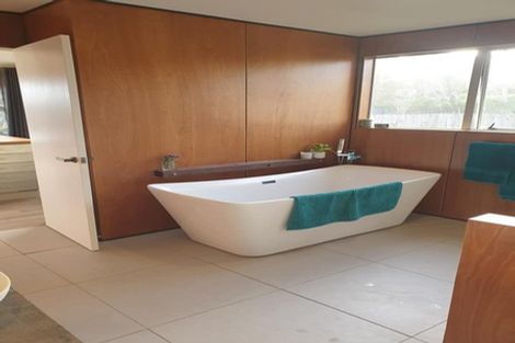 Photo of property in 1 Hilldale Crescent, Kuaotunu West, Whitianga, 3592