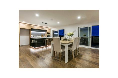 Photo of property in 185b Browns Bay Road, Browns Bay, Auckland, 0630