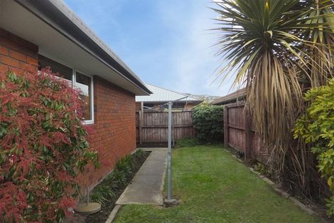 Photo of property in 1/5 Tuscany Place, Beckenham, Christchurch, 8023