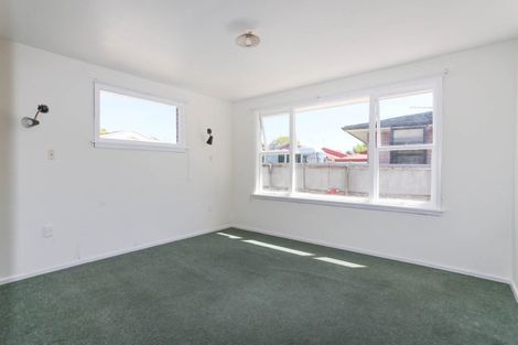 Photo of property in 8 Lochee Road, Upper Riccarton, Christchurch, 8041