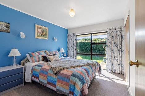 Photo of property in 8 Easton Way, Levin, 5510