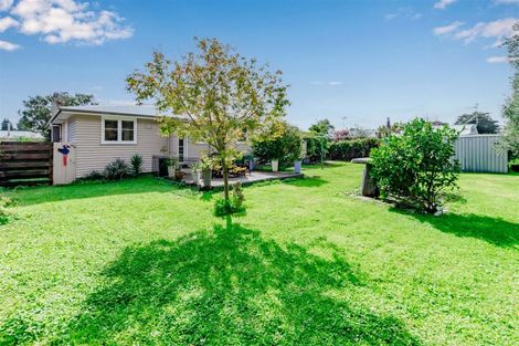 Photo of property in 14 Buckley Grove, Paraparaumu, 5032
