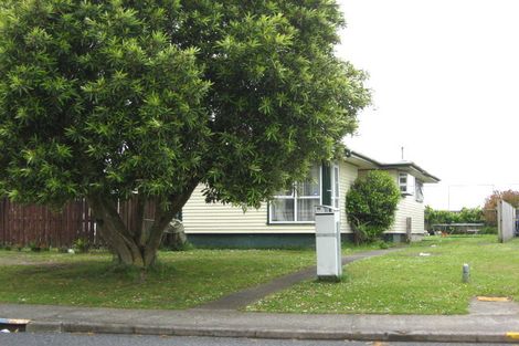 Photo of property in 68 Chichester Drive, Rosehill, Papakura, 2113