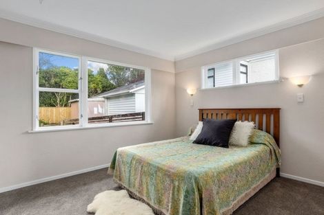 Photo of property in 15 Ecclesfield Grove, Silverstream, Upper Hutt, 5019
