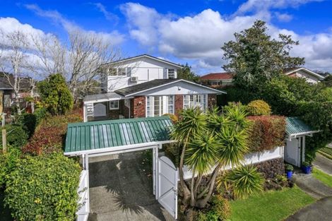 Photo of property in 35 Northumberland Avenue, Belmont, Auckland, 0622