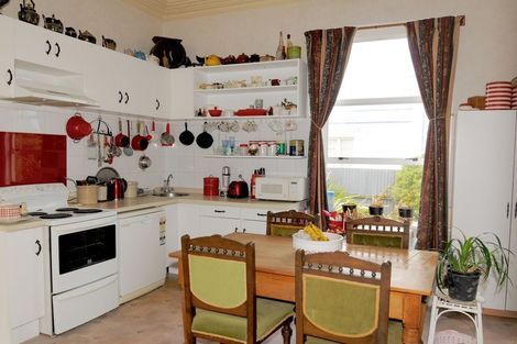 Photo of property in 30 Rhodes Street, Waimate, 7924