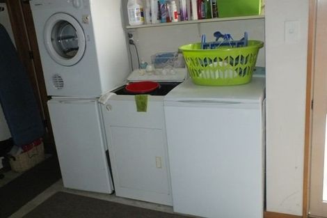 Photo of property in 2/66 Martin Avenue, Beckenham, Christchurch, 8023