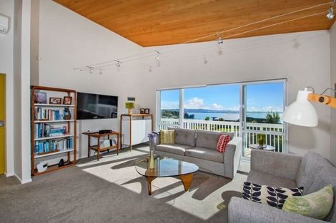 Photo of property in 16 Rangikorero Place, Whangarei Heads, Whangarei, 0174