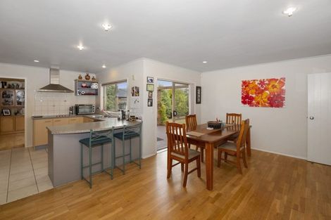Photo of property in 81 Summerland Drive, Henderson, Auckland, 0612