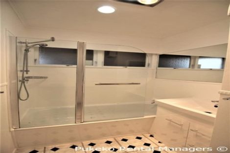 Photo of property in 2/33 Central Avenue, Papatoetoe, Auckland, 2025