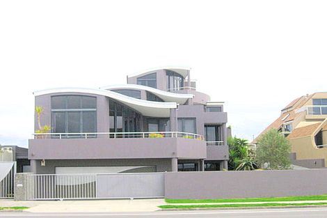 Photo of property in 1/203 Marine Parade, Mount Maunganui, 3116