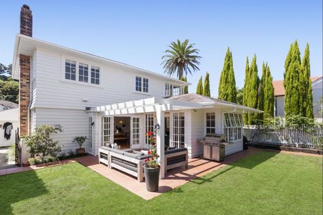 Photo of property in 28 Jubilee Avenue, Devonport, Auckland, 0624