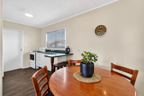 Photo of property in 2/27 Nuffield Avenue, Marewa, Napier, 4110