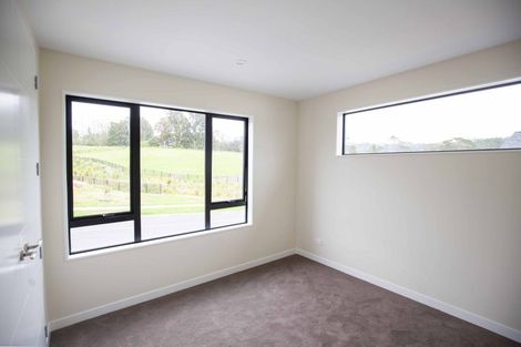 Photo of property in 13 Katote Avenue, Swanson, Auckland, 0614
