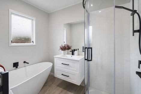 Photo of property in 9 Abraham Crescent, Milson, Palmerston North, 4414