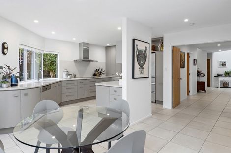 Photo of property in 20 Derenzy Place, Avonhead, Christchurch, 8042