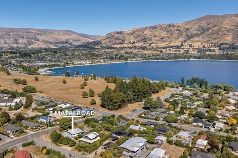 Photo of property in 2 Matai Road, Wanaka, 9305