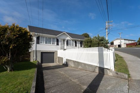 Photo of property in 54 Mark Avenue, Paparangi, Wellington, 6037