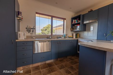 Photo of property in 15 Monarch Place, Paraparaumu Beach, Paraparaumu, 5032