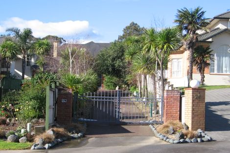 Photo of property in 24 Anaheim Boulevard, Shamrock Park, Auckland, 2016