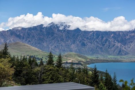 Photo of property in 129a Wynyard Crescent, Fernhill, Queenstown, 9300