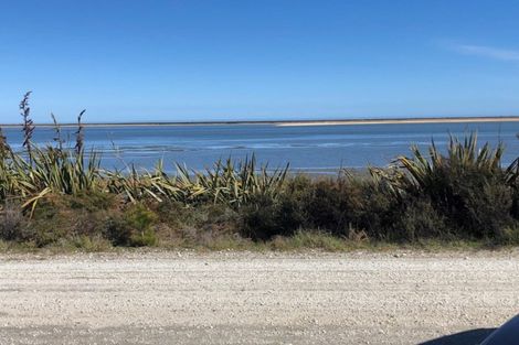 Photo of property in 65 Awarua Bay Road, Awarua Plains, Invercargill, 9877