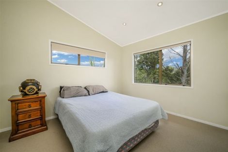 Photo of property in 67 Robbies Road, Shelly Park, Auckland, 2014