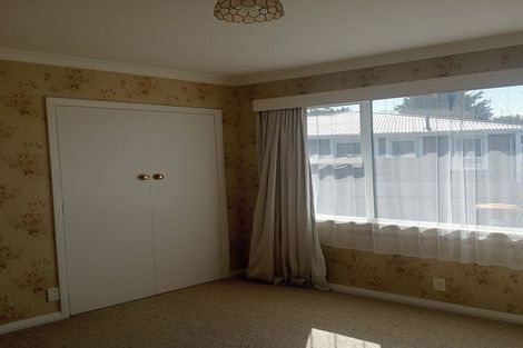 Photo of property in 8 Greenock Place, Awapuni, Palmerston North, 4412