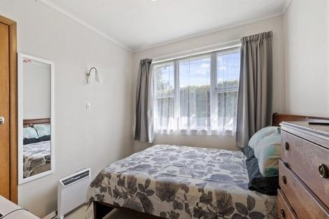 Photo of property in 27 Litten Road, Cockle Bay, Auckland, 2014