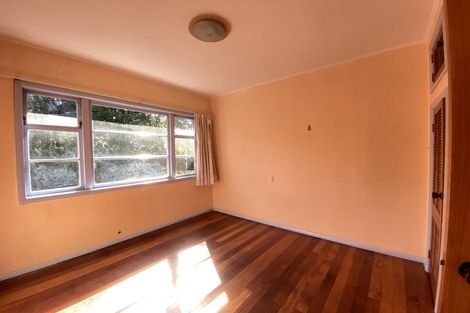 Photo of property in 27 Edmonton Road, Henderson, Auckland, 0612