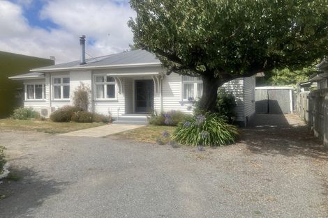 Photo of property in 100 Shakespeare Road, Waltham, Christchurch, 8023