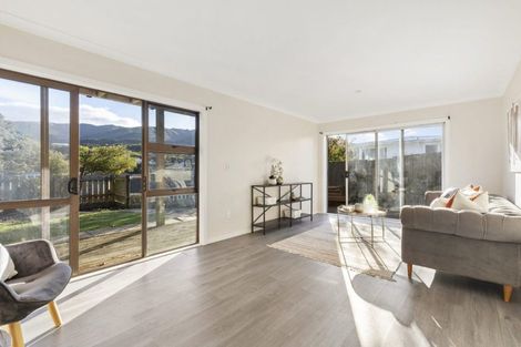 Photo of property in 31 Bell Street, Tawa, Wellington, 5028