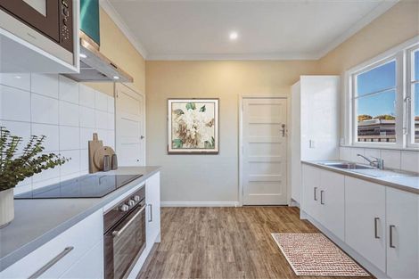 Photo of property in 9 Cassino Crescent, Onekawa, Napier, 4110