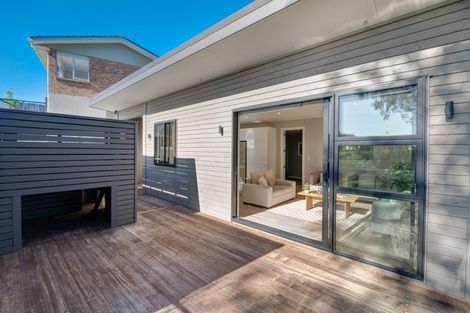Photo of property in 53 Marellen Drive, Red Beach, 0932