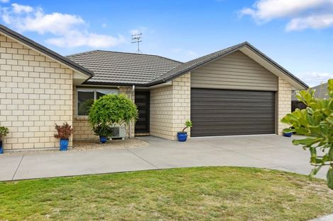 Photo of property in 14 Ponga Place, Papamoa Beach, Papamoa, 3118