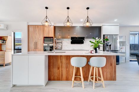 Photo of property in 5 Kearns Drive, Hobsonville, Auckland, 0616