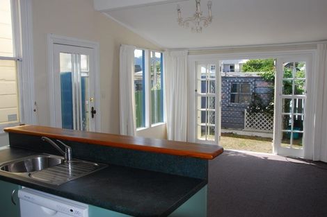 Photo of property in 19 Wright Street, Mount Cook, Wellington, 6021
