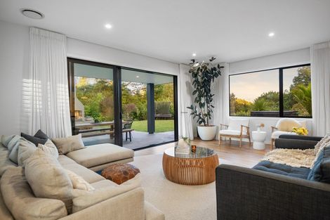 Photo of property in 92 Durey Road, Dairy Flat, Albany, 0792