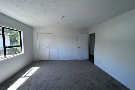 Photo of property in 121 Athena Drive, Totara Vale, Auckland, 0629