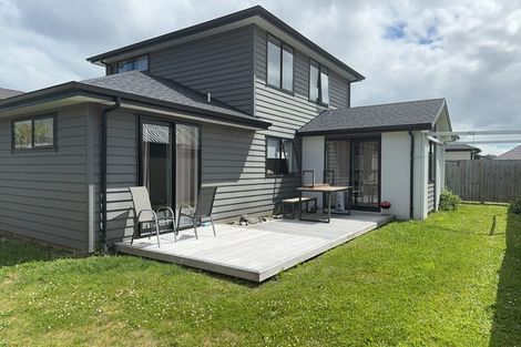 Photo of property in 6 Kaaka Street, Cambridge, 3434