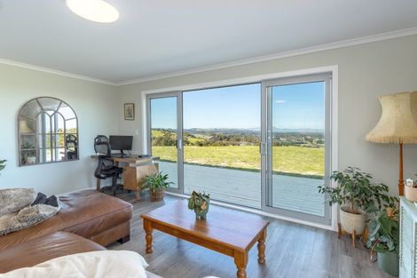 Photo of property in 91 Chester Park Drive, West Taratahi, Carterton, 5791