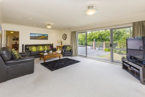 Photo of property in 391 Fergusson Drive, Heretaunga, Upper Hutt, 5018