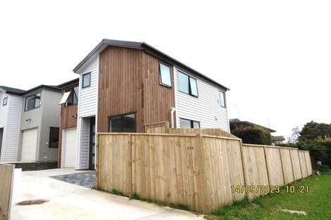 Photo of property in 49a Prince Regent Drive, Half Moon Bay, Auckland, 2012