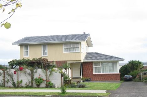 Photo of property in 44 Ellesmere Crescent, Pakuranga Heights, Auckland, 2010