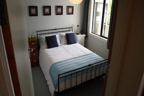 Photo of property in 2 Hall Road, Bannockburn, Cromwell, 9384