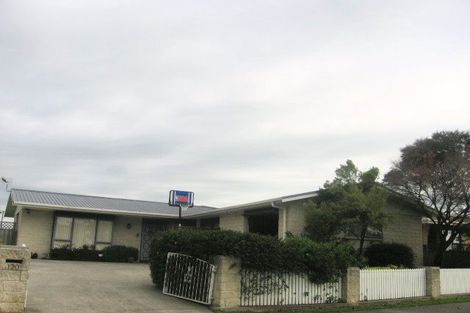 Photo of property in 120 Amberley Avenue, Highbury, Palmerston North, 4412